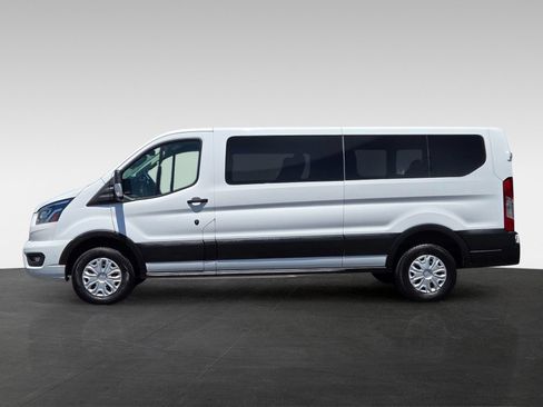 Used 2023 Ford Transit 350 XLT RWD image 6