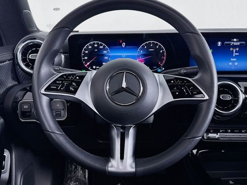 Certified 2026 Mercedes-Benz CLA 250 4MATIC image 17