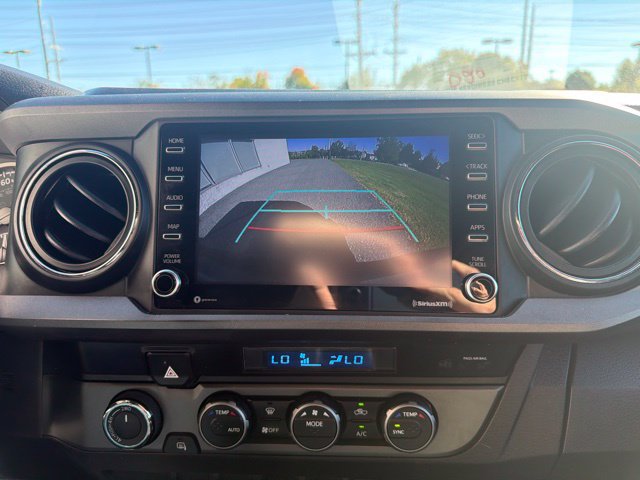 Used 2022 Toyota Tacoma TRD Sport AWD/4WD image 18
