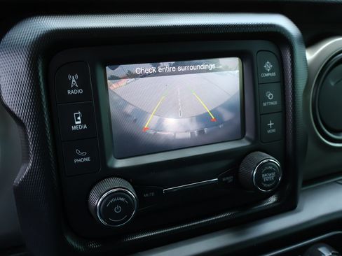 Used 2020 Jeep Wrangler Unlimited Sport AWD/4WD image 17