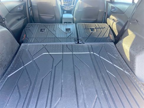 Used 2022 Chevrolet Equinox Premier image 31