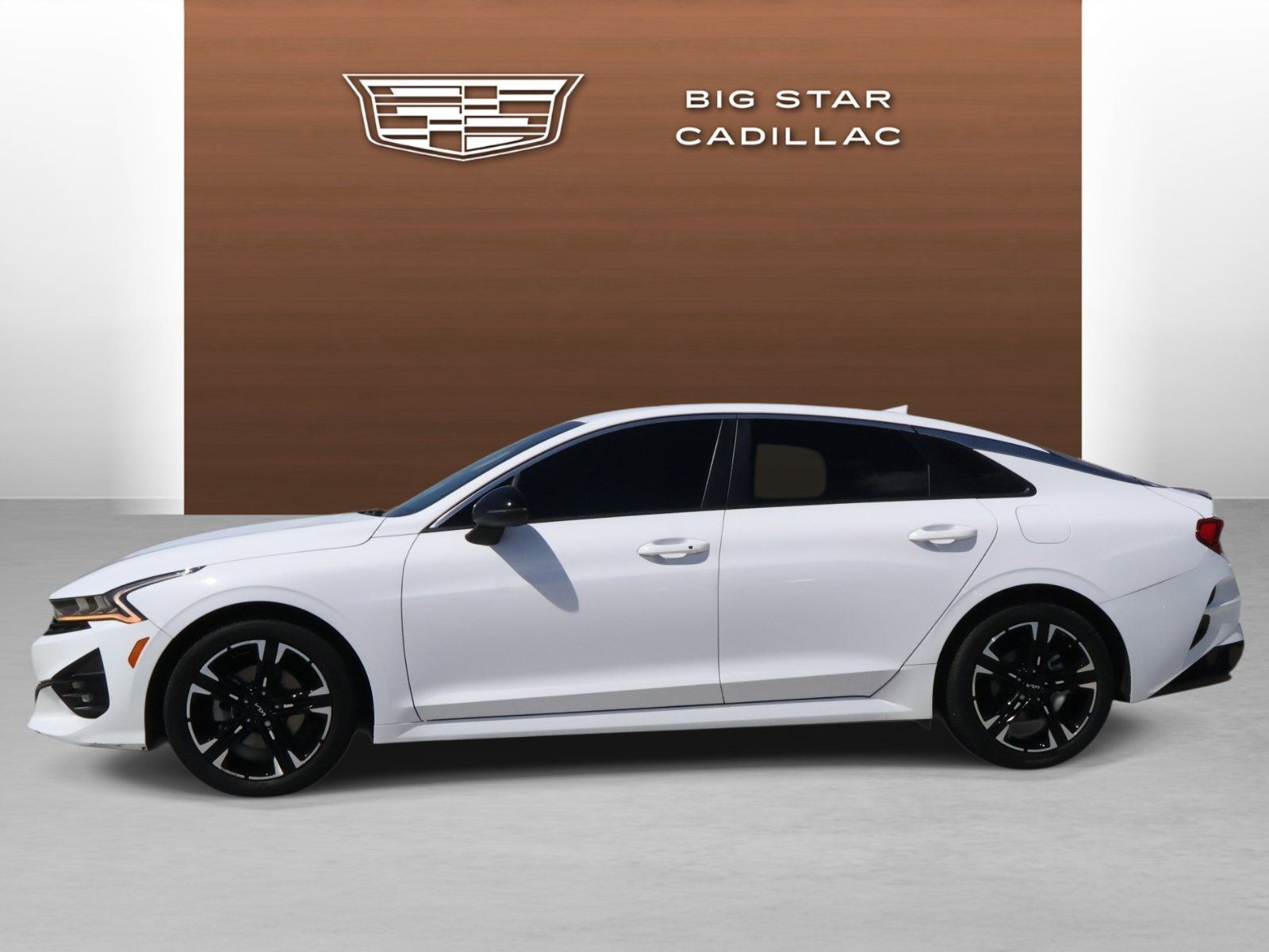 Used 2023 Kia K5 GT-Line w/ GT-Line Premium Package FWD image 2