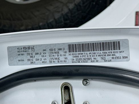 Used 2017 RAM 2500 Laramie AWD/4WD image 12