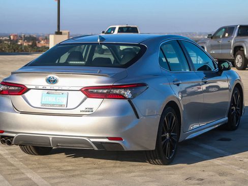 Used 2023 Toyota Camry XSE image 6