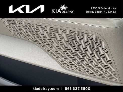 New 2026 Kia Carnival LXS FWD image 19