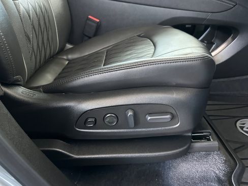 Certified 2023 Buick Enclave Avenir w/ Avenir Technology Package image 25