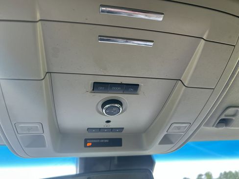 Used 2019 Chevrolet Tahoe LT image 26