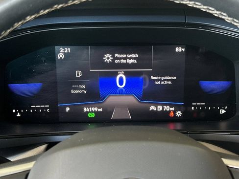 Used 2023 Volkswagen Taos SE w/ Panoramic Sunroof Package FWD image 24