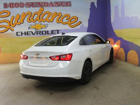 Used 2020 Chevrolet Malibu LS FWD image 8