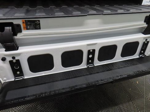 Used 2023 GMC Sierra 1500 AT4 w/ Technology Package AWD/4WD image 52