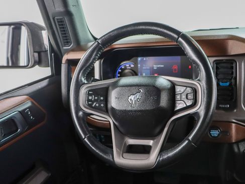 Used 2022 Ford Bronco Outer Banks AWD/4WD image 13