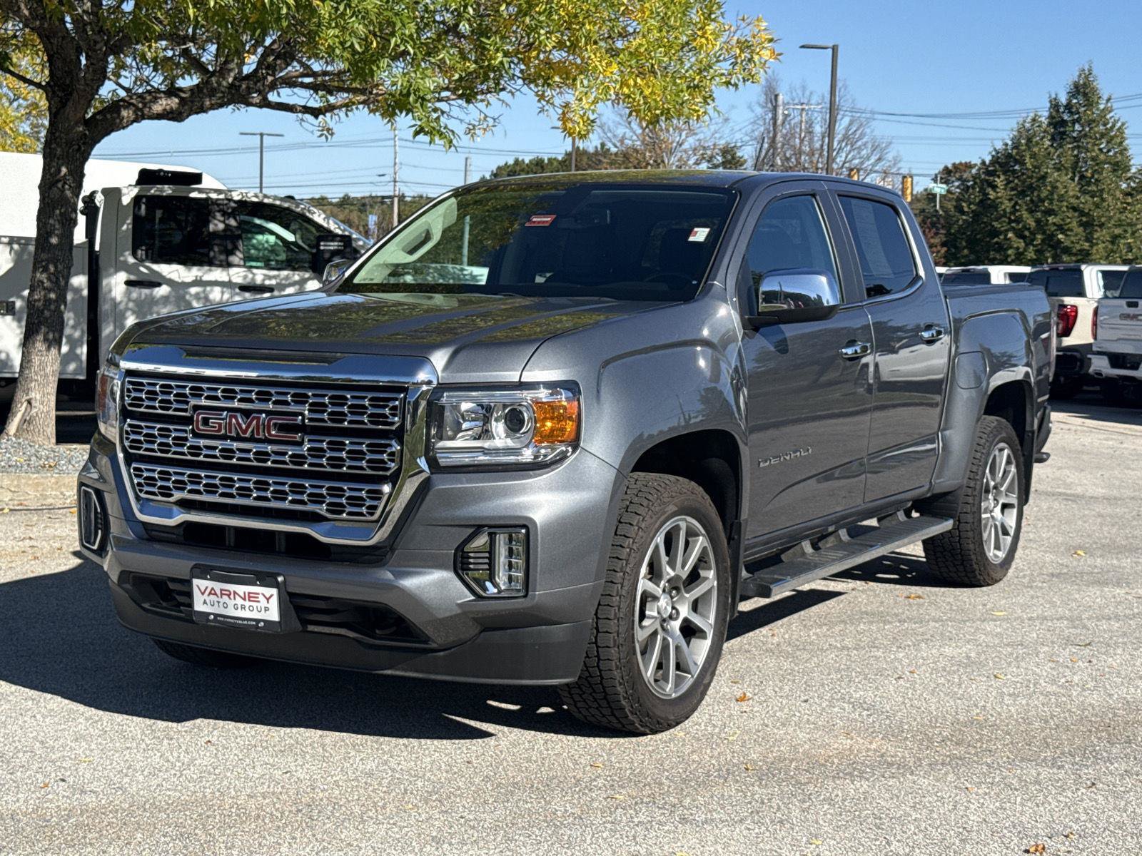 Used 2022 GMC Canyon Denali AWD/4WD image 1