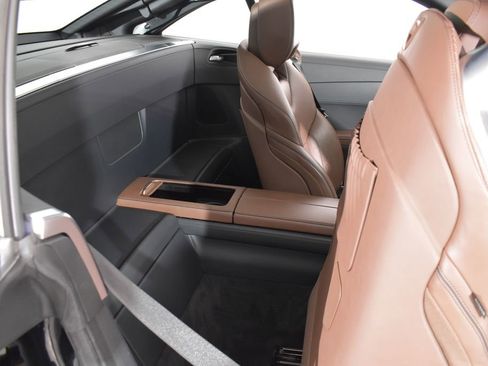 Used 2016 Mercedes-Benz SL 550 image 26