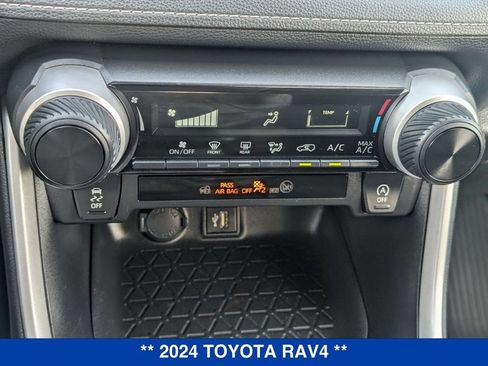 Used 2024 Toyota RAV4 LE AWD/4WD image 24