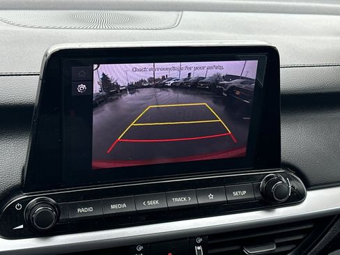 Used 2022 Kia Forte LXS w/ LXS Technology Package image 17