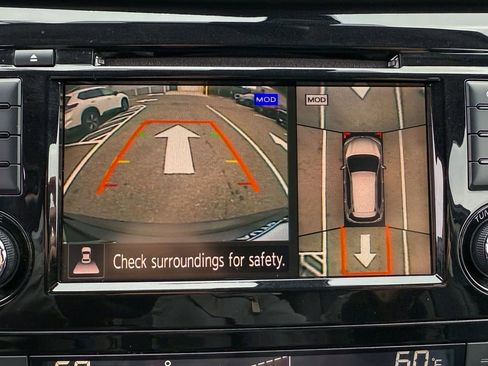 Used 2020 Nissan Rogue SL image 19