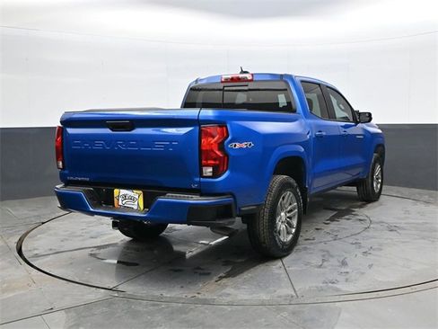 Used 2023 Chevrolet Colorado LT w/ LT Convenience Package image 5