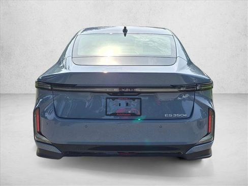 New 2026 Lexus ES 350e FWD image 7