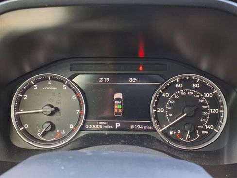 Used 2025 Mitsubishi Outlander AWD image 19