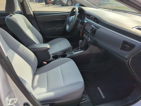 Used 2016 Toyota Corolla L FWD image 23