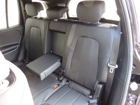 Certified 2023 Mercedes-Benz GLB 250 4MATIC image 17