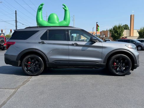 Used 2021 Ford Explorer ST w/ ST Street Pack AWD/4WD image 9