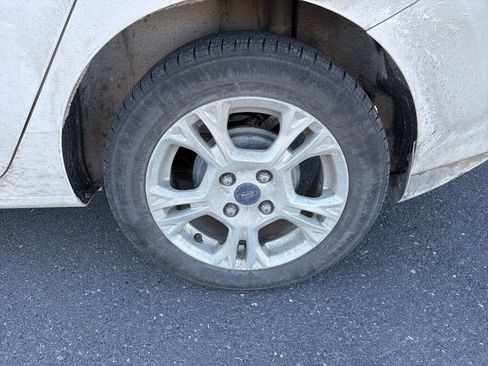 Used 2016 Ford Fiesta SE image 12