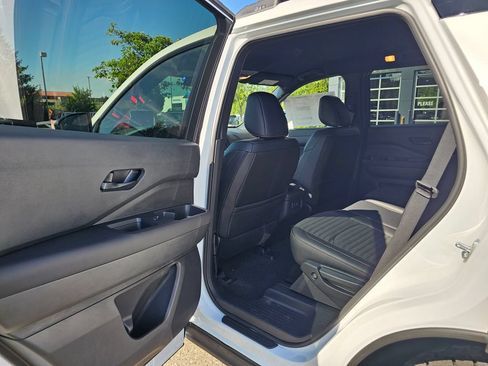 New 2026 Nissan Pathfinder Rock Creek AWD/4WD image 12
