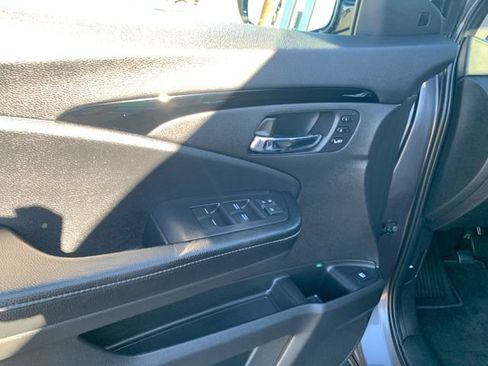 Used 2018 Honda Ridgeline RTL-E image 20