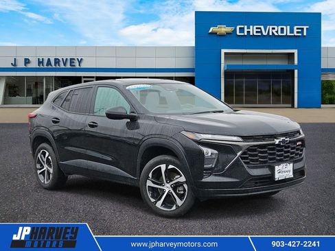 Certified 2024 Chevrolet Trax RS w/ Driver Confidence Package image 1