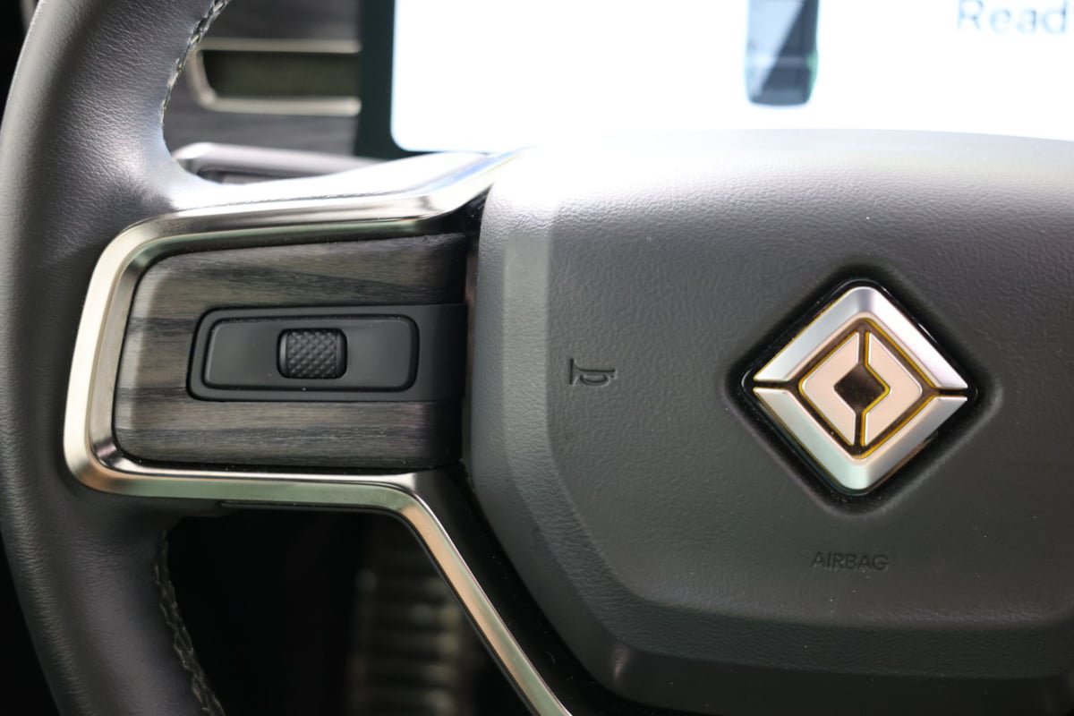 Used 2022 Rivian R1S Launch Edition Quad AWD/4WD image 25