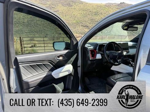 Used 2024 GMC Canyon AT4X w/ AT4X AEV Edition AWD/4WD image 12
