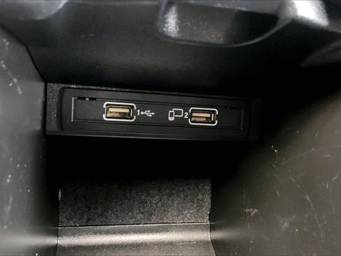 Used 2016 Mercedes-Benz GLA 250 image 31
