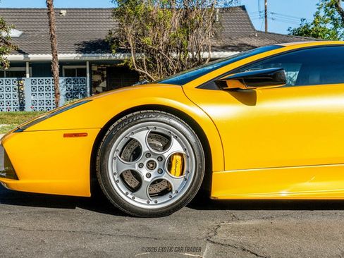 Used 2004 Lamborghini Murcielago Coupe image 4