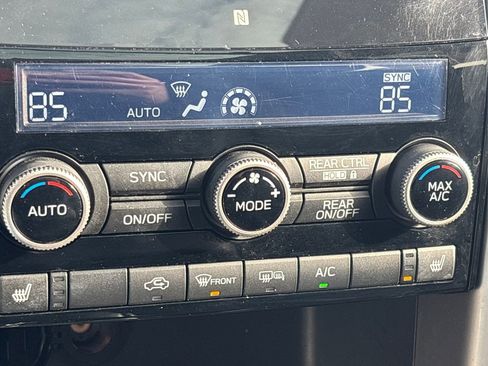 Used 2020 Subaru Ascent Limited w/ Technology Package image 32