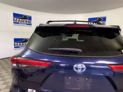 Used 2021 Toyota Highlander Limited AWD/4WD image 9