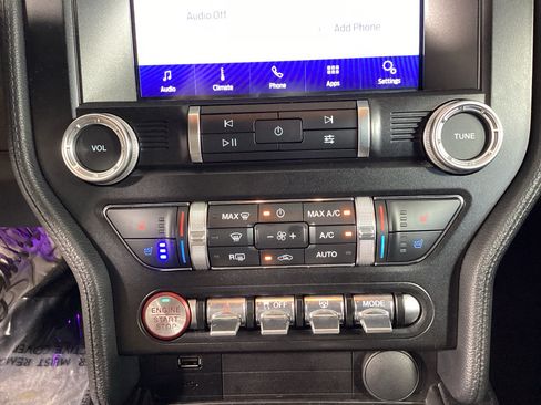 Used 2020 Ford Mustang Premium RWD image 23