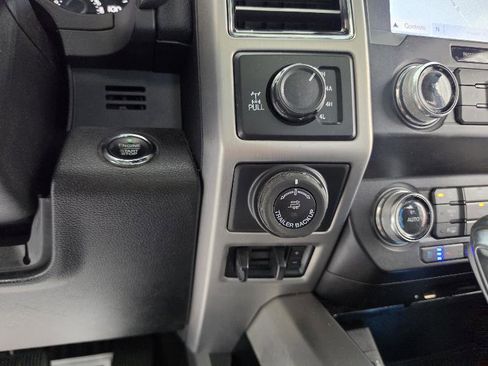 Used 2019 Ford F150 Platinum w/ Equipment Group 701A Luxury AWD/4WD image 14