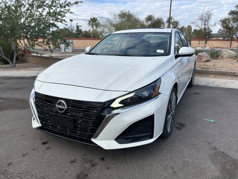 Used 2023 Nissan Altima 2.5 SL image 6