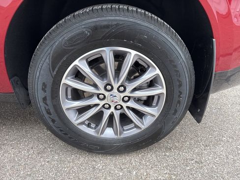 Certified 2024 Buick Enclave Essence w/ Technology Package image 9