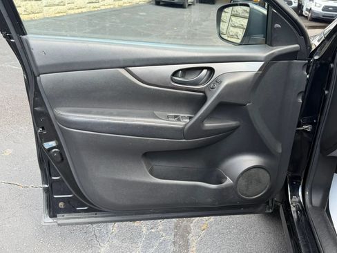 Used 2018 Nissan Rogue Sport S AWD/4WD image 27