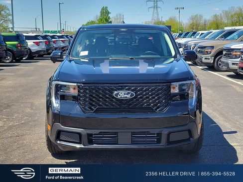 New 2026 Ford Maverick Lariat w/ Black Appearance Package AWD/4WD image 2