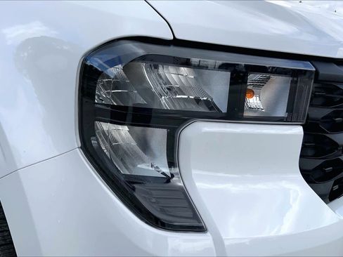 Used 2025 Ford Maverick XLT image 27