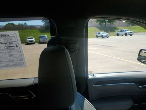 Used 2023 GMC Sierra 1500 SLT w/ SLT Premium Package image 16