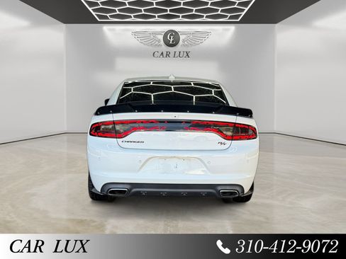 Used 2018 Dodge Charger R/T w/ Blacktop Package RWD image 4