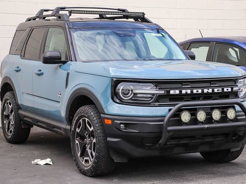 Used 2023 Ford Bronco Sport Outer Banks w/ Tech Package AWD/4WD image 3
