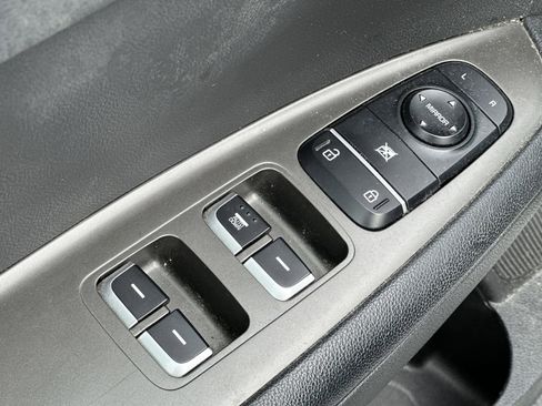 Used 2020 Kia Optima LX image 16