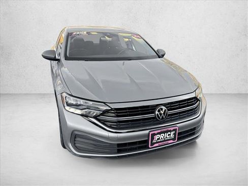 Used 2024 Volkswagen Jetta S image 3