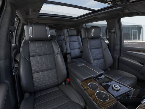 New 2026 Cadillac Escalade ESV Platinum Sport w/ LPO, Floor Liner Package RWD image 17