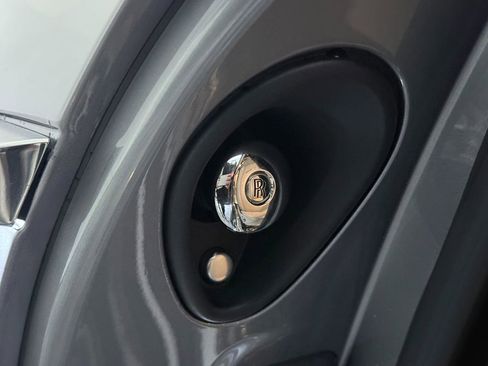 Used 2015 Rolls-Royce Wraith image 29